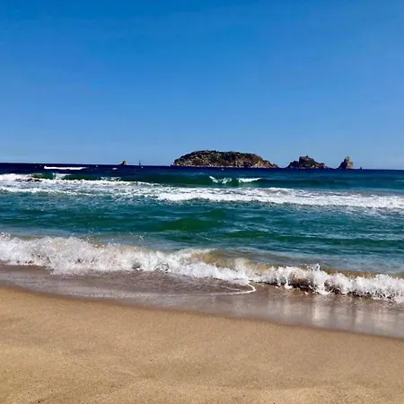 The In Estartit Has 3 Bedrooms Apartmán L'Estartit