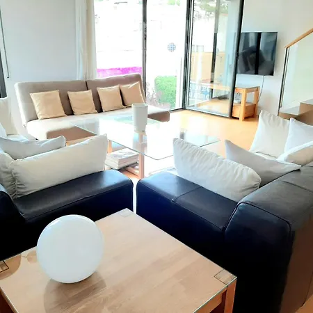 The In Estartit Has 3 Bedrooms
