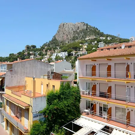The In Estartit Has 3 Bedrooms